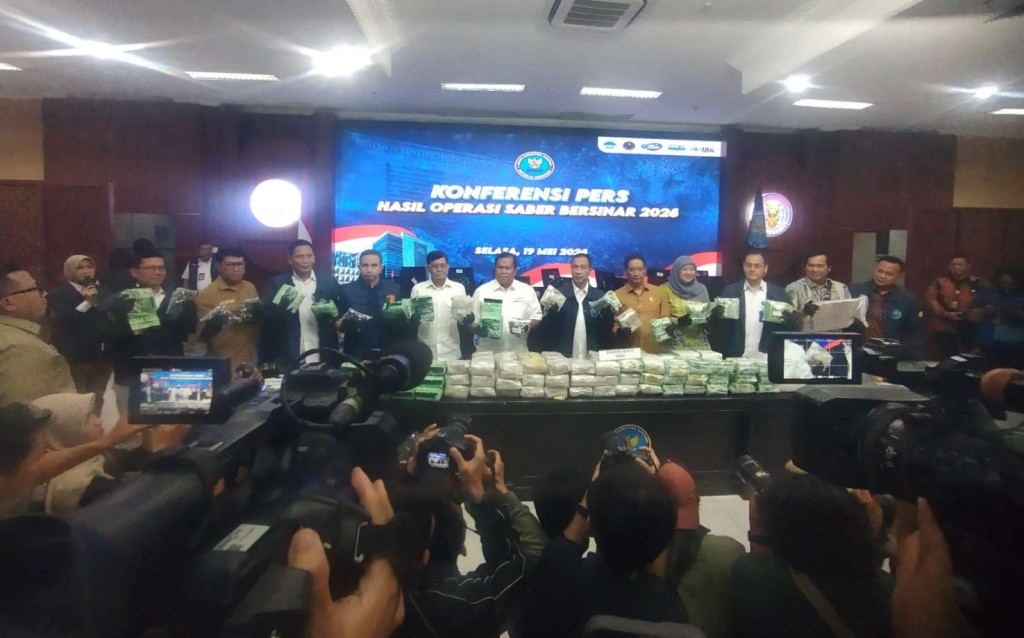 BNN dan Bea Cukai Tangkap Bandar Narkotika dari 9 Provinsi dan Transnasional Golden Triangle