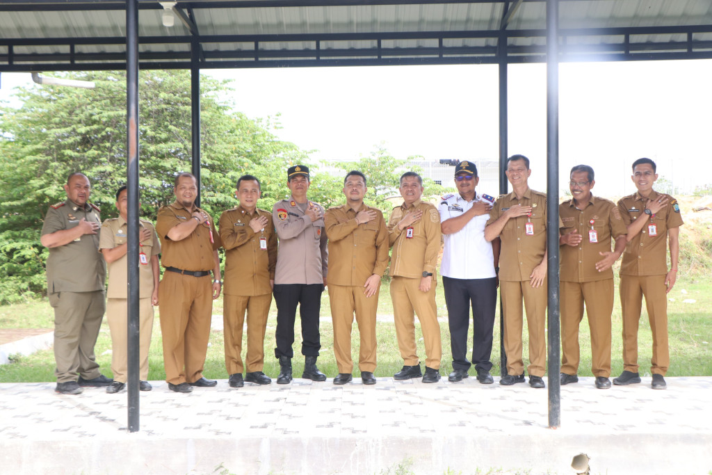 Bupati Paluta Tinjau Lokasi Sementara Gedung Mako Polres Paluta.