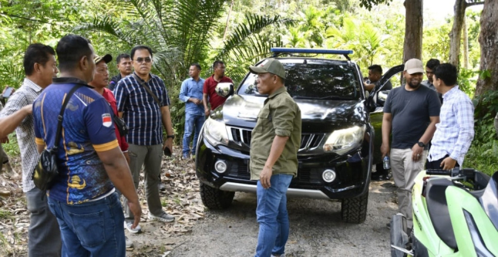 Bupati Tapteng: Pemprov Sumut Gelontorkan 9 Miliar Pembangunan Jalan Batas Tapteng Taput