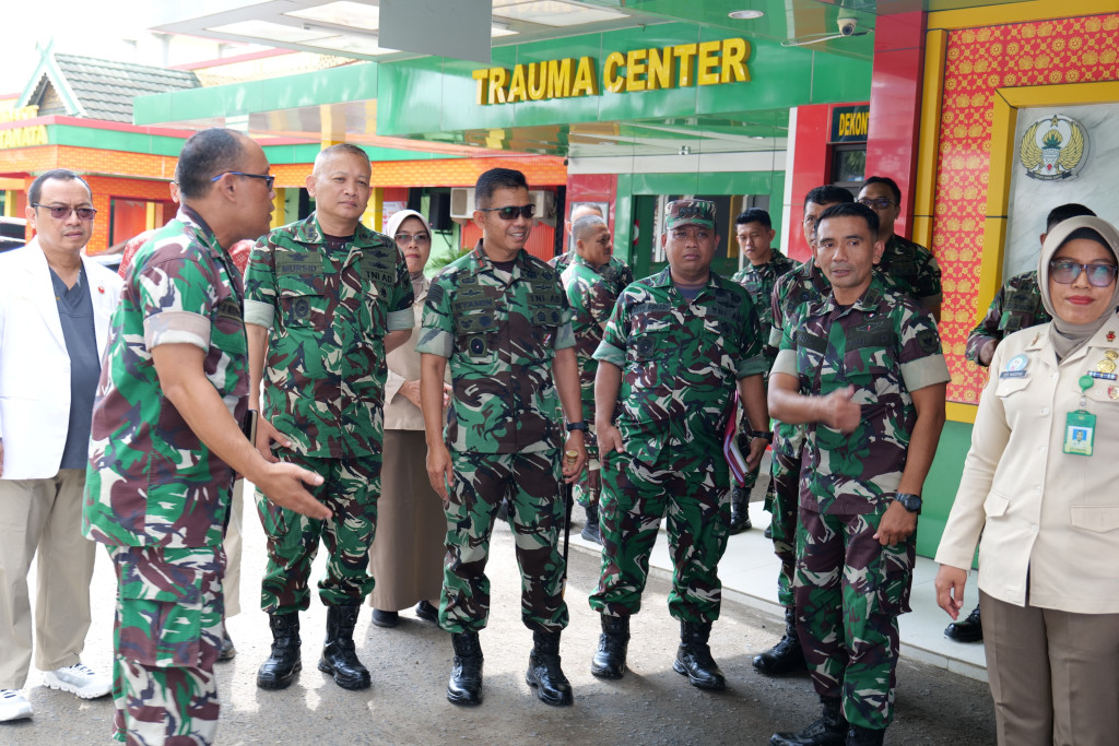 Danrem 042/Gapu Tekankan Tata Kelola Bersih dalam Rapat Dewan Pengawas Rumkit dr. Bratanata Jambi