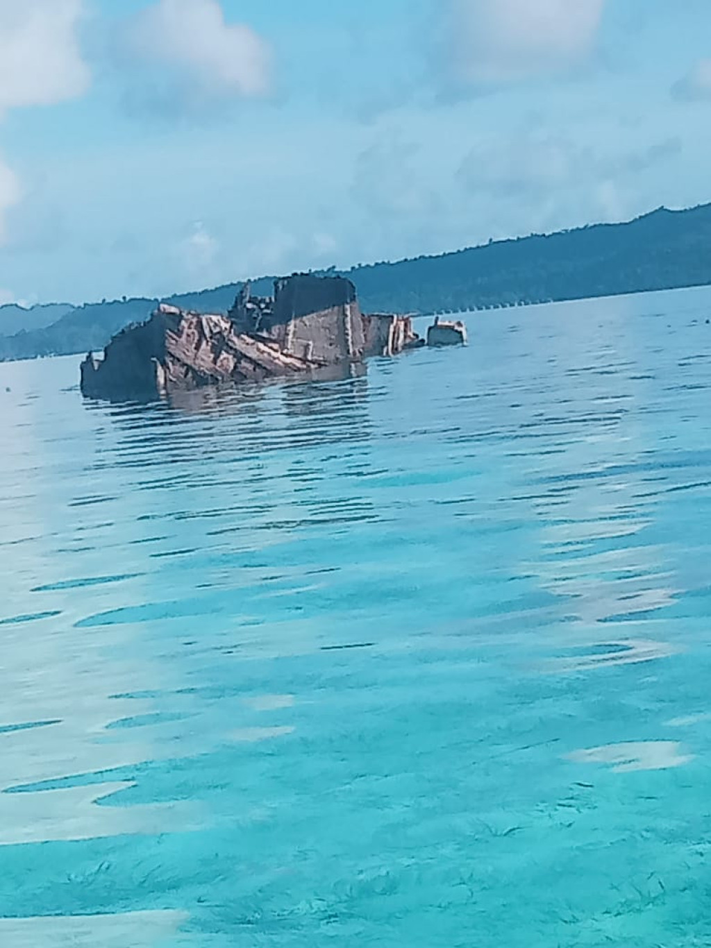 Dibiarkan Melayang Berhari-hari, Bangkai Kapal di Meosmansuar: Bukti Lemahnya Tanggung Jawab dan Pengawasan Wilayah