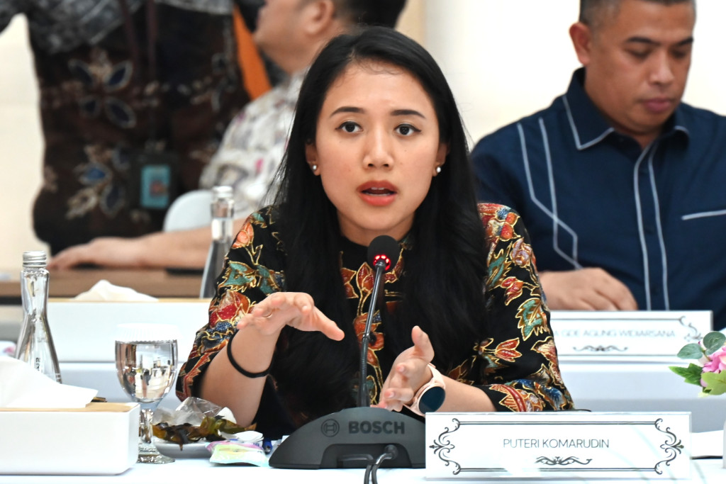 DPR Minta Pemerintah Sesuaikan Aturan Belanja Pegawai Daerah demi Kepastian PPPK