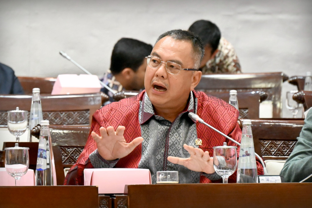 Harris Turino: Pelemahan Rupiah Cerminkan Tantangan Struktural Ekonomi Nasional