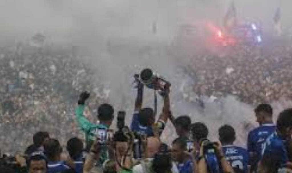 Hattrick Juara! Persib Bandung Ukir Rekor Gila di Super League 2025-2026