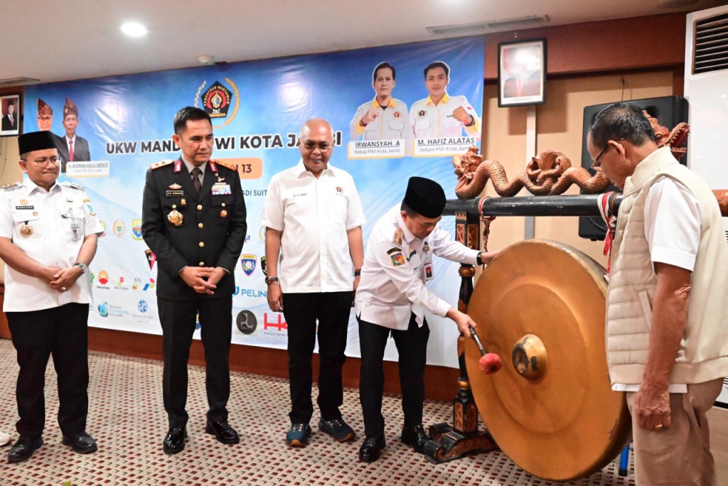 Kapolda Jambi Buka UKW PWI Kota Jambi, Dorong Lahirnya Wartawan Profesional dan Kritik Konstruktif