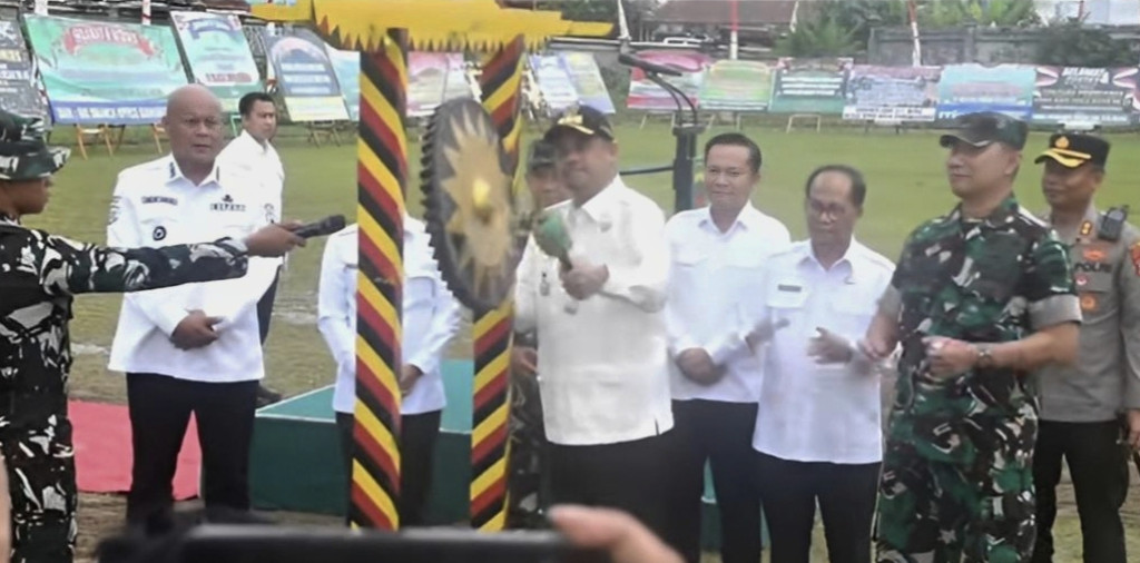 Karya Bakti TNI di Nias Dibuka Gubsu Bobby, Targetkan Pembangunan Jembatan dan RTLH
