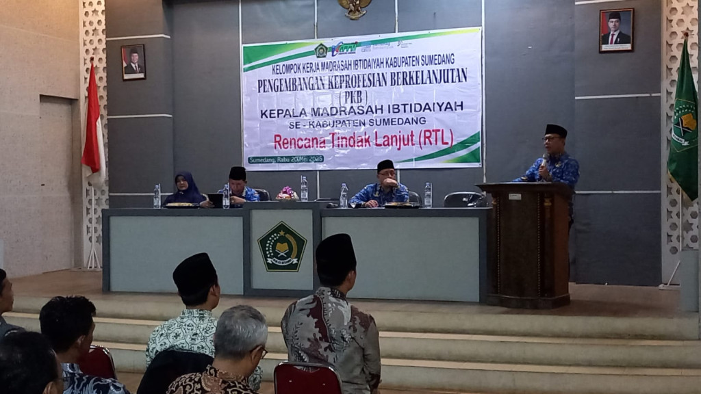 KKMI Kabupaten Sumedang Gelar PKB Kepala MI, Kemenag Tekankan Profesionalitas dan Tata Kelola Anggaran