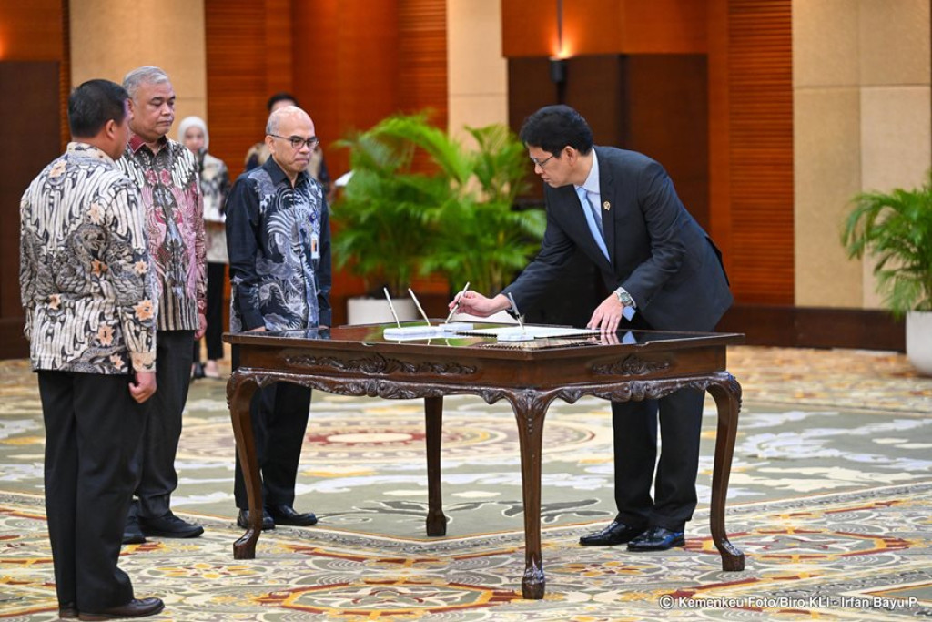 Menkeu Purbaya Lantik Pimpinan Tinggi Pratama dan Pejabat Administrator di Lingkungan Kemenkeu