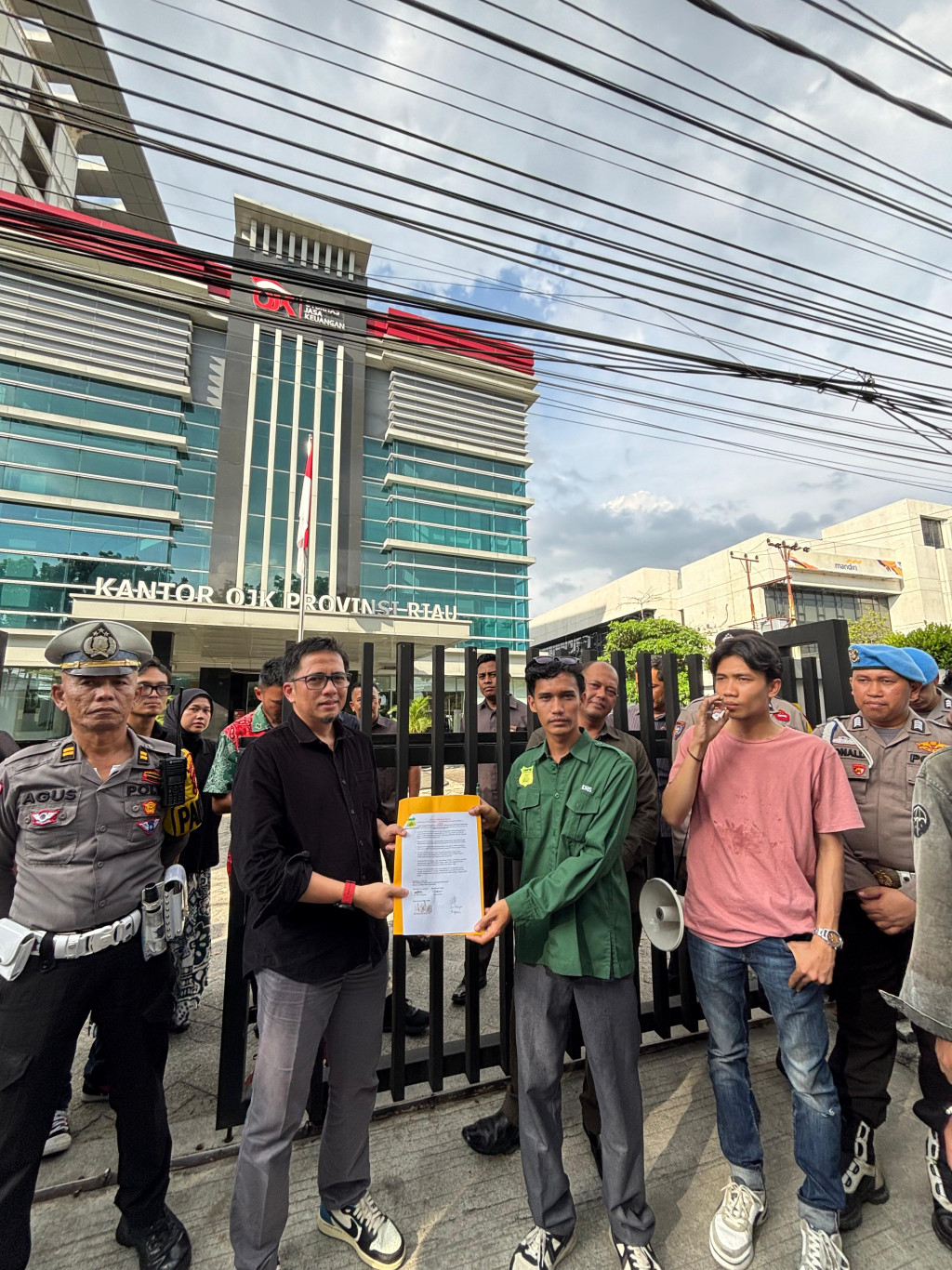 OJK Riau Diujung Krisis Kepercayaan: DPP GMPR Semakin Serius Bongkar Dugaan Pembiaran Skandal Kredit Fiktif BRK Syariah
