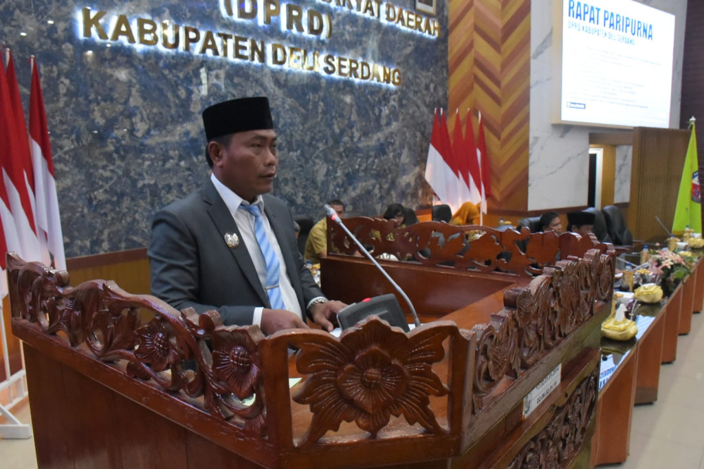 Pandangan Umum Fraksi Atas Delapan Ranperda Dalam Rapat Paripurna DPRD Deli Serdang