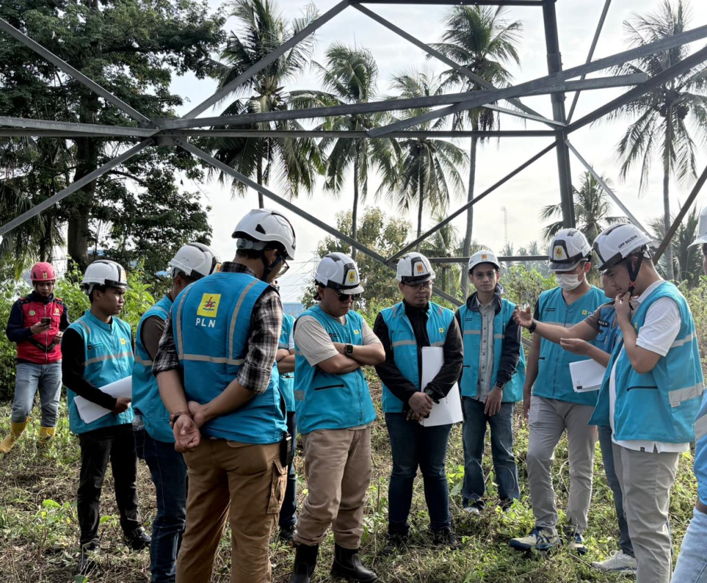 Pastikan Proyek Strategis Rampung, GM UIP Sulawesi Tinjau SUTT 150 kV Palu 3 - Tambu