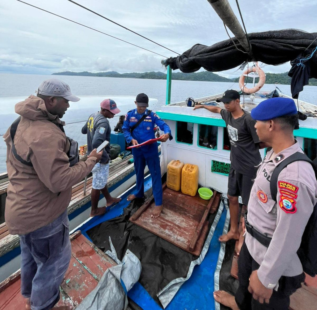 Patroli Gabungan Polairud-BLUD: Pastikan Sumber Daya Laut Raja Ampat Dikelola Berkelanjutan