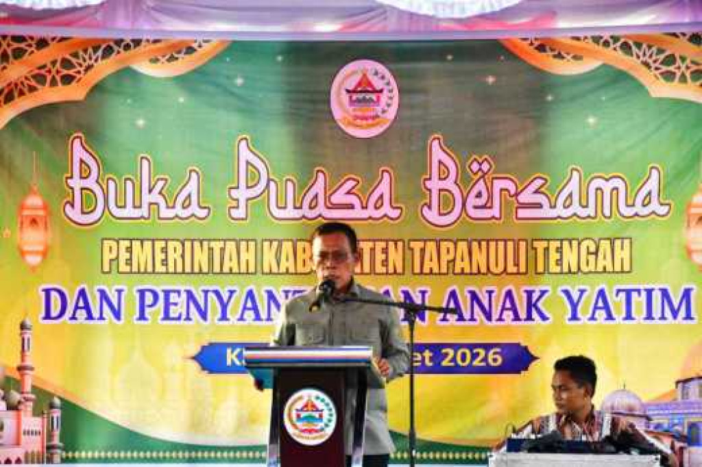 Pemkab Tapteng Santuni Anak Yatim dan Serahkan Bantuan Rumah Ibadah