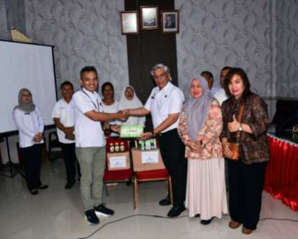Pemkab Tapteng Terima Bantuan Perum Perhutani