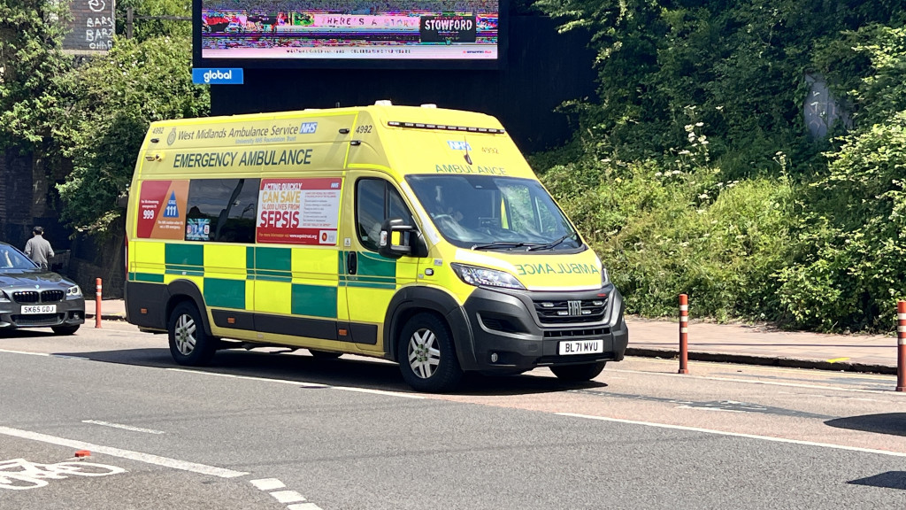 Pemotor Viral Penghalang Ambulans di Depok Resmi Jadi Tersangka