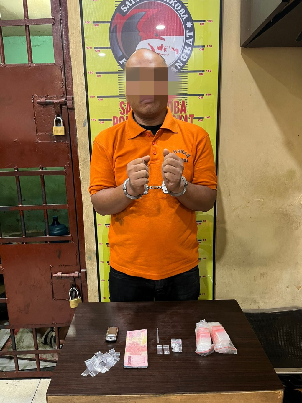 Penggerebekan di Paya Bengkuang, Polsek Gebang Amankan Seorang Pria dan Sabu Siap Edar