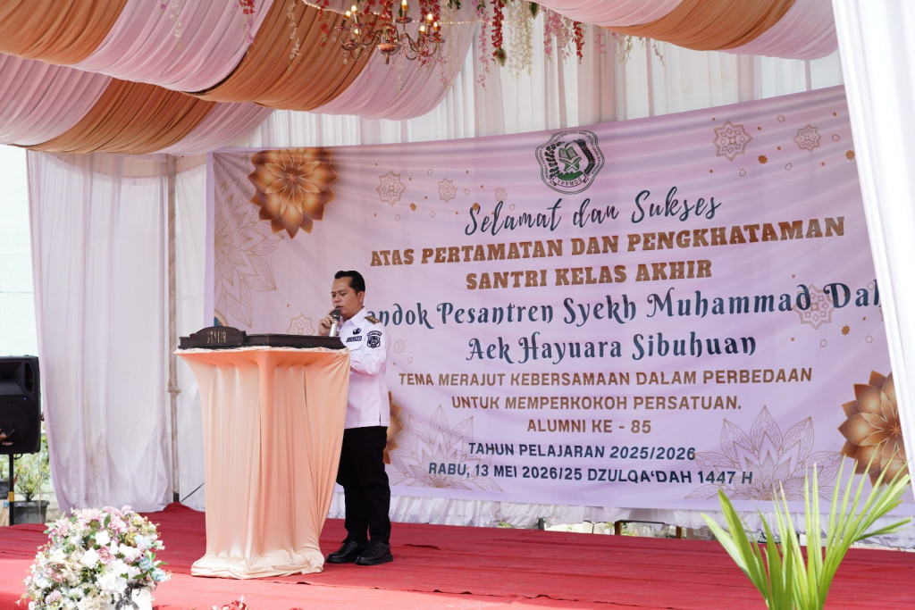 Pertamatan Kelas Akhir Ponpes Syekh Muhammad Dahlan Aek Haruaya Sibuhuan TA 2025/2026