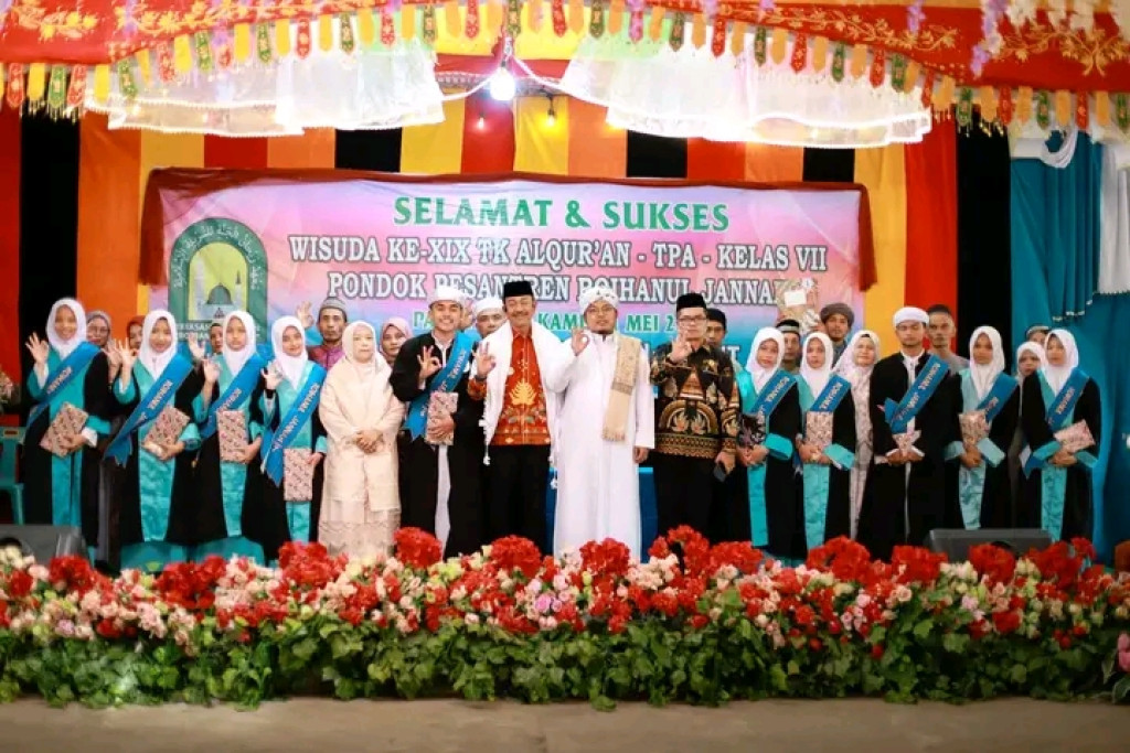 Pesan Bupati Madina kepada Para Santri Roihanul Jannah Lulusan 2026