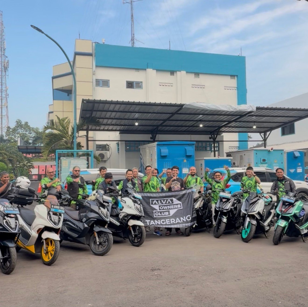 PLN UP3 Serpong Fasilitasi Charging Komunitas Motor Listrik ALVA, Dorong Adopsi EV di Banten