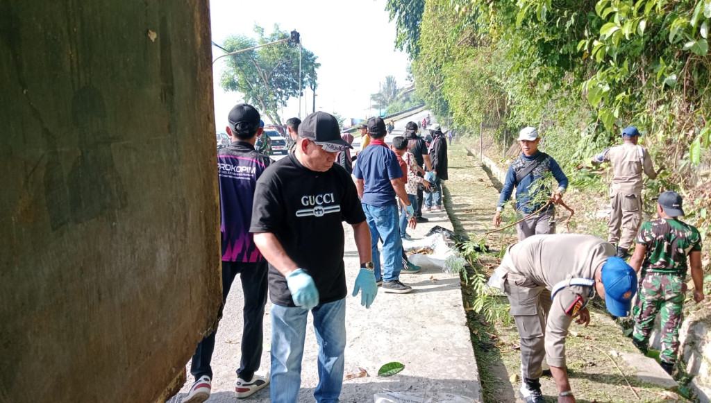 Polres Fakfak Ikut Kamis Bersih Sambut 132 Tahun Misi Katolik di Tanah Papua