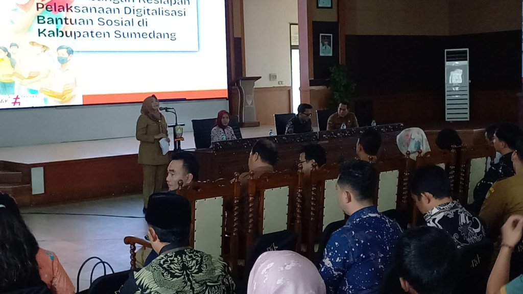 Sekda Sumedang Buka Sosialisasi dan ToT Agen Digitalisasi Bantuan Sosial