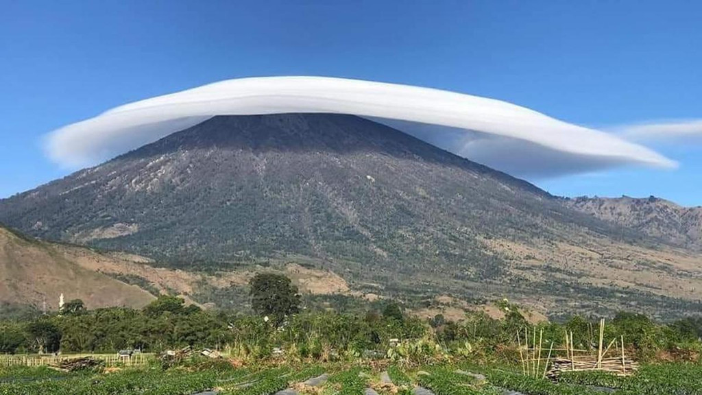 Sempat Pingsan di Jalur Pendakian, Pria Asal Jabar Meninggal di Gunung Rinjani