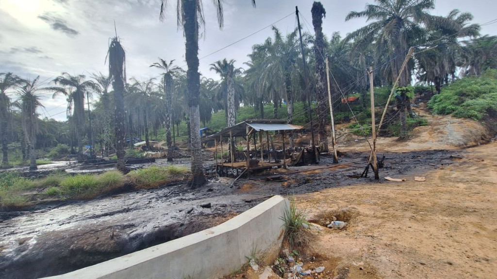Sumur Minyak Ilegal di Unit 7 Sungai Bahar Semakin Merajalela, Apakah ini Tidak Diketahui Aparat ?