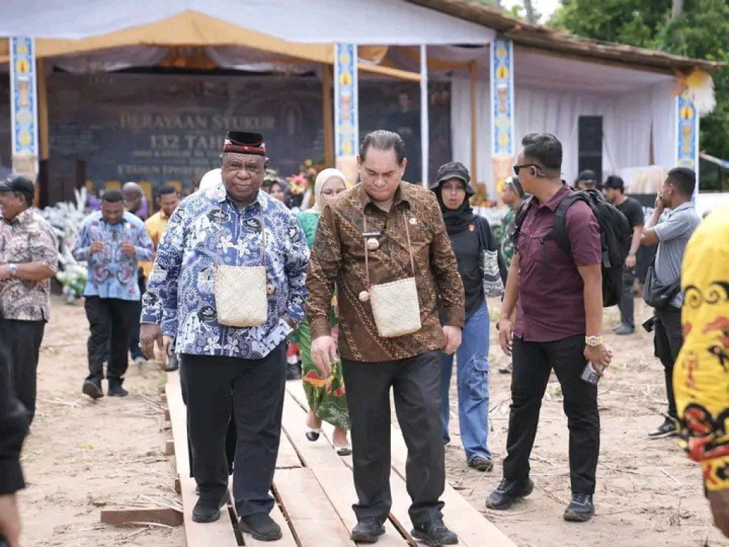 Vikjen KMS, Bupati Fakfak dan Sekda Papua Barat Apresiasi Warisan Toleransi di Perayaan 132 Tahun Misi Katolik