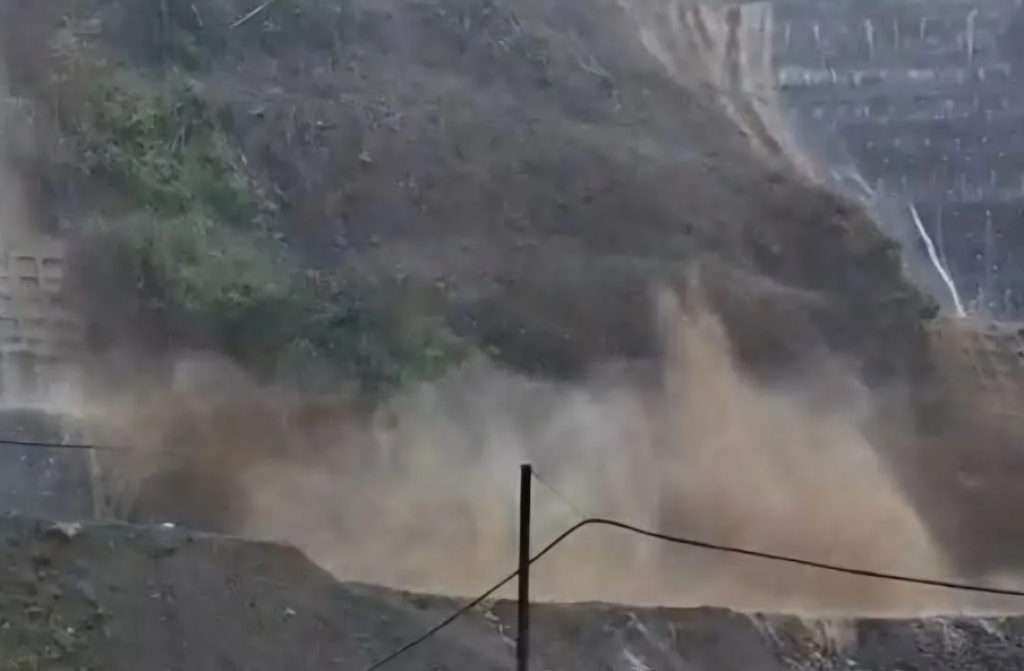 Viral, Detik-detik Longsor Dahsyat di Proyek PLTA Cisokan Terekam Kamera