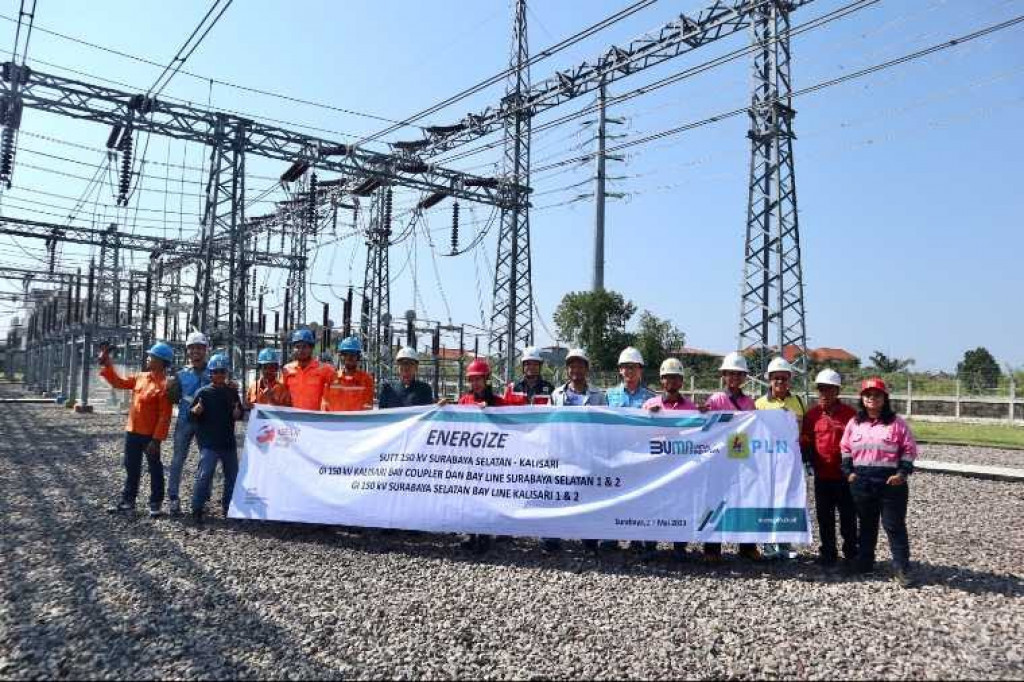 PLN Rampungkan Transmisi Listrik 150 kV Surabaya Selatan-Kalisari