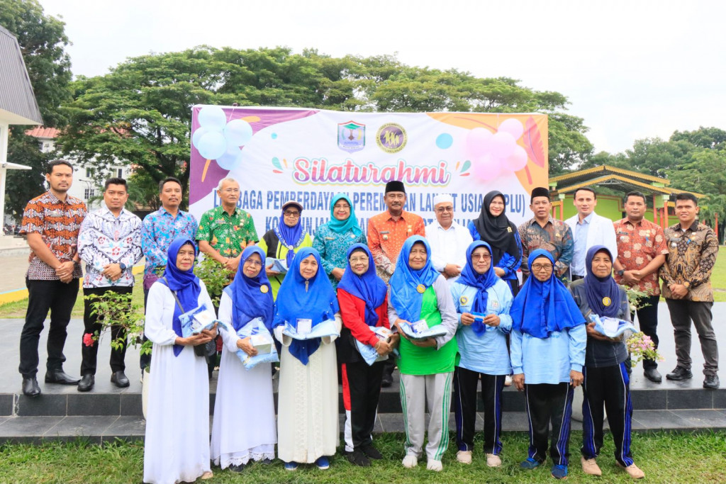 Wali Kota Menghadiri Silaturahmi Bersama Lembaga Pemberdayaan Perempuan Lanjut Usia
