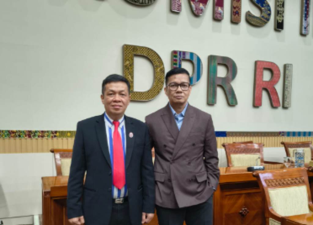 PLN Watch Ucapkan Selamat Bekerja pada Direksi dan Komisaris PLN yang Baru