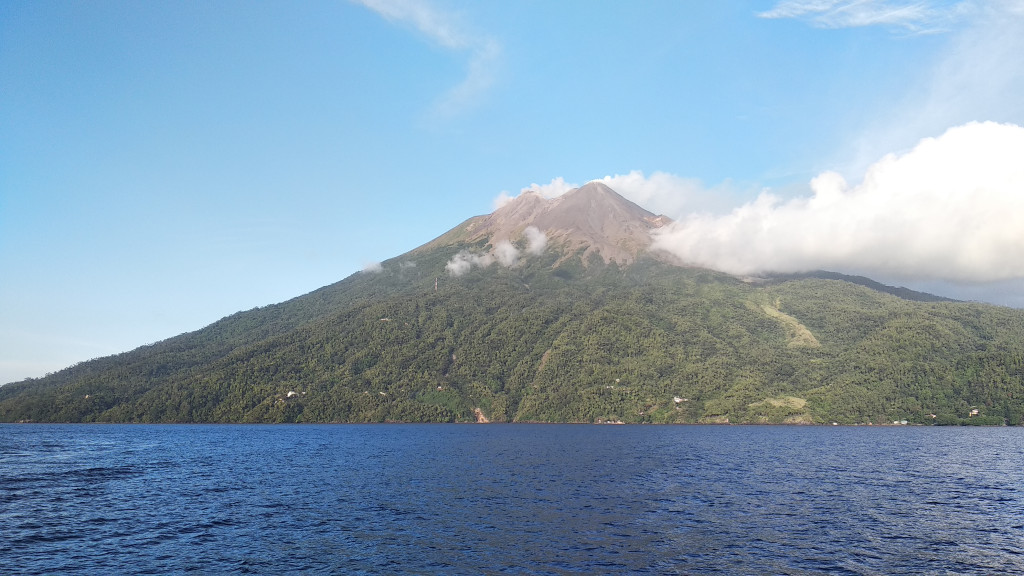 Badan Geologi Sebut Aktivitas Kegempaan Gunung Karangetang Alami Peningkatan