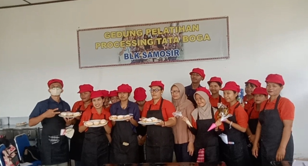 BLK Samosir Latih Masyarakat Guna Naikkan Ekonomi Keluarga Serta Masyarakat Pencari Kerja di Sektor Industri