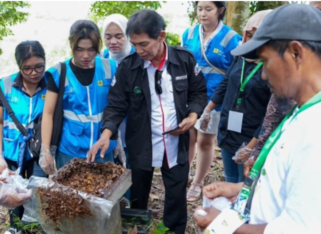 Budidaya Madu Kelulut Jadi Jalan PLN EPI Perkuat Ekonomi Warga Kutai Kartanegara