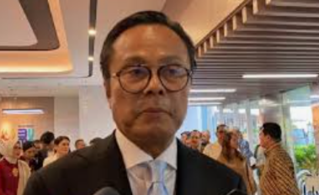 Danantara Bantah Isu Perombakan Direksi PLN, Dony Oskaria Tegaskan Belum Ada RUPS