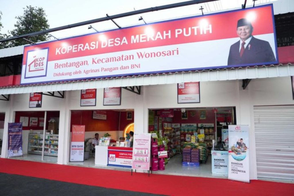 Demo Mahasiswa Soroti Kopdes Merah Putih, Menkop Beri Respons Tegas