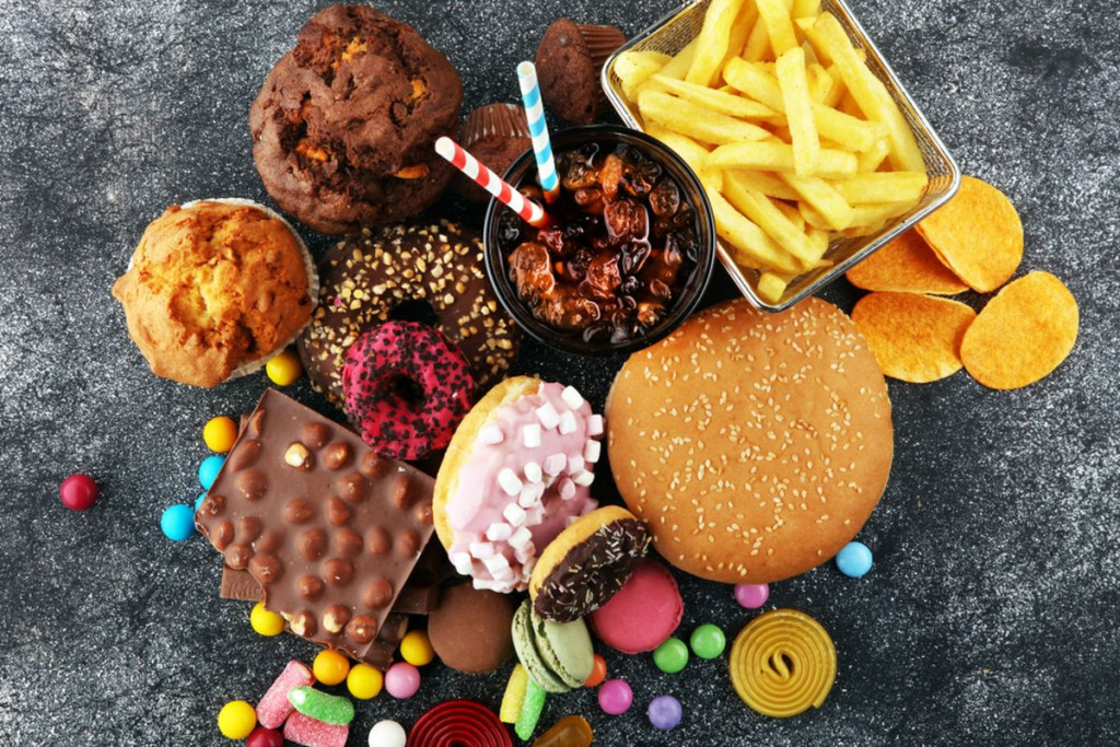 Hidden Sodium: Bahaya Tersembunyi di Balik Camilan Manis Favorit