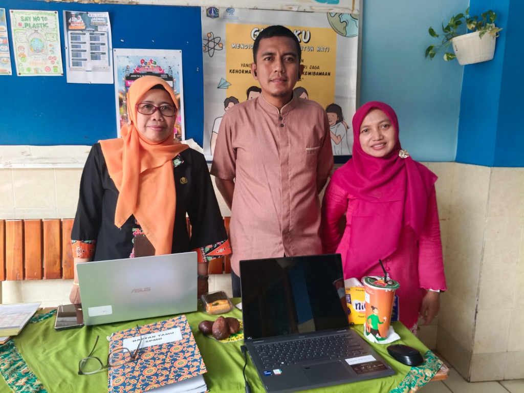 Hingga Jumat, 963 Calon Siswa Aktivasi Akun SPMB di SMAN 33 Jakarta Barat