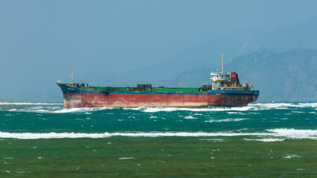 Iran Pastikan Selat Hormuz Kembali Normal, Kapal Dagang Kini Melintas Bebas