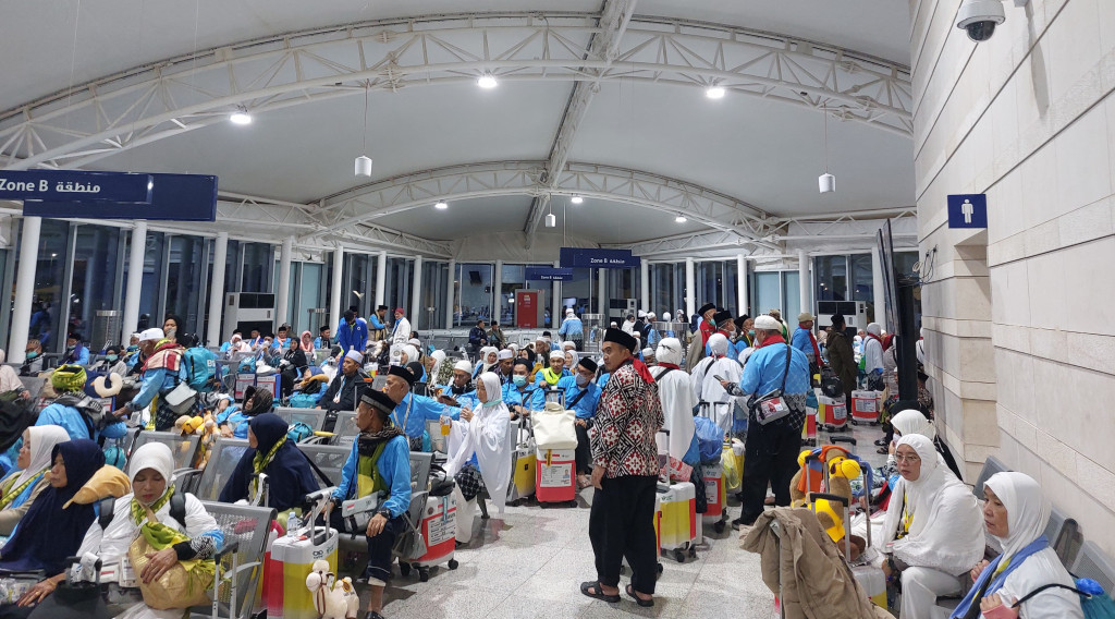 Jemaah Haji Asal Sumedang Tinggalkan Madinah, Diperkirakan Tiba di Gedung Negara Pukul 17.30 WIB