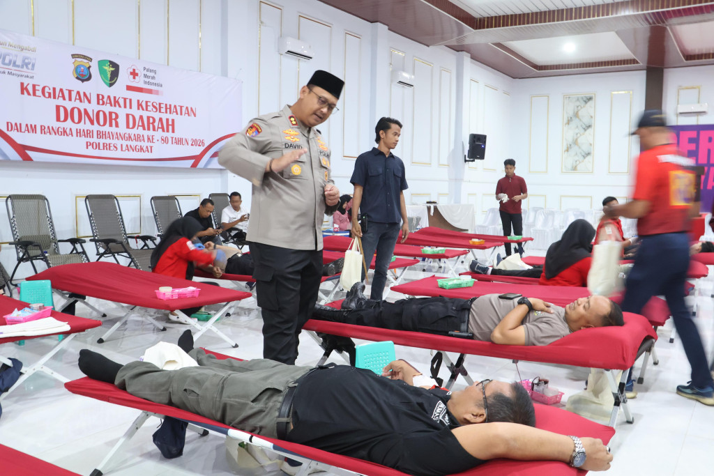 Kapolres Langkat Pimpin Donor darah HUT Bhayangkara ke - 80
