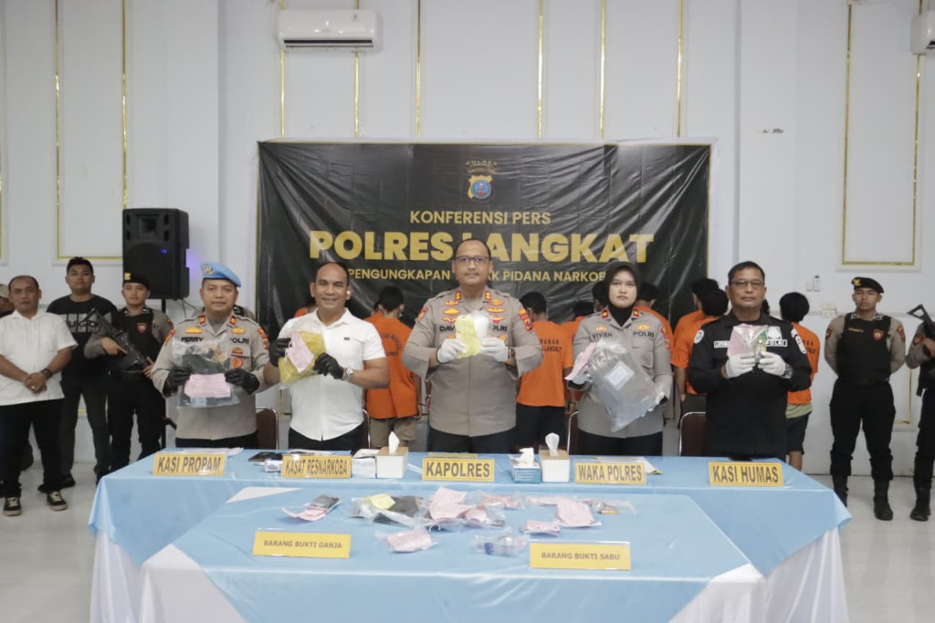 Kapolres Langkat Pimpin Langsung Konferensi Pers Pengungkapan 33 Kasus Narkotika dalam Ops Antik Toba 2026