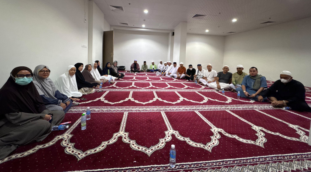 KBIHU Multazam Tanjungsari Sumedang Gelar Doa Bersama dan Persiapan Keberangkatan ke Madinah di Mekkah