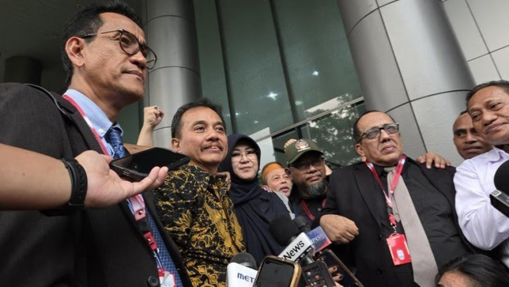 Kejari Jaksel Kabulkan Penangguhan Penahanan Roy Suryo dan Dokter Tifa