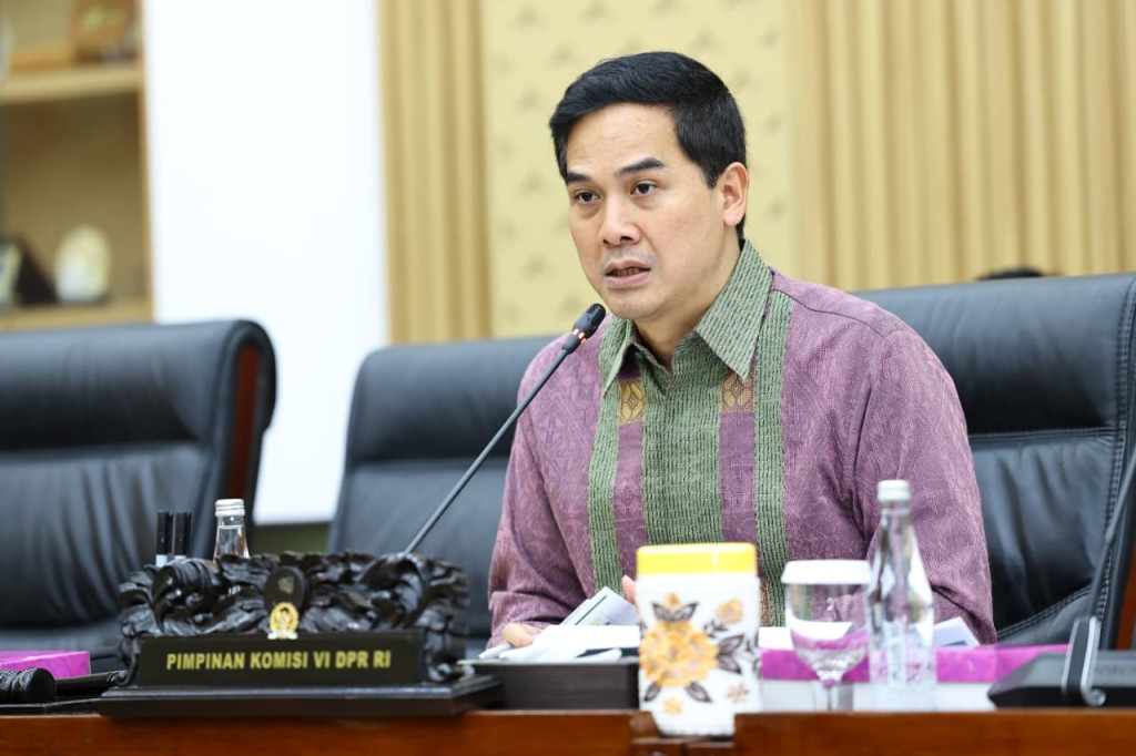 Kenaikan BBM Non-Subsidi Disorot DPR, Pertamina Diminta Jelaskan Dampaknya terhadap Stok Pertalite