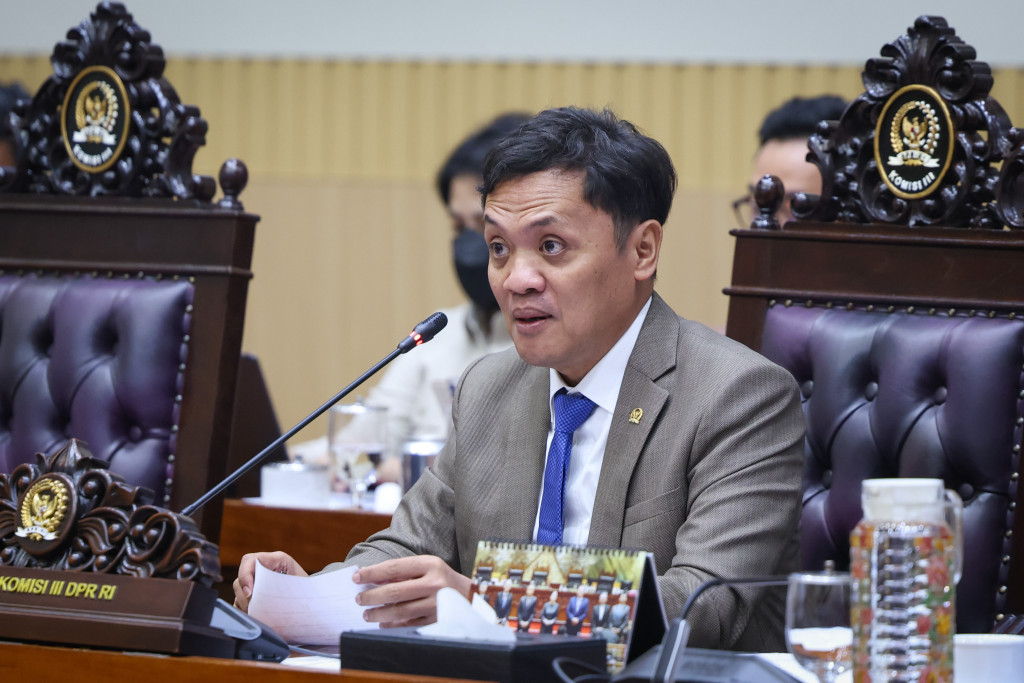 Ketua Komisi III DPR Apresiasi Polda Jabar Tangkap Pelaku Penyiksaan Perempuan di Bandung
