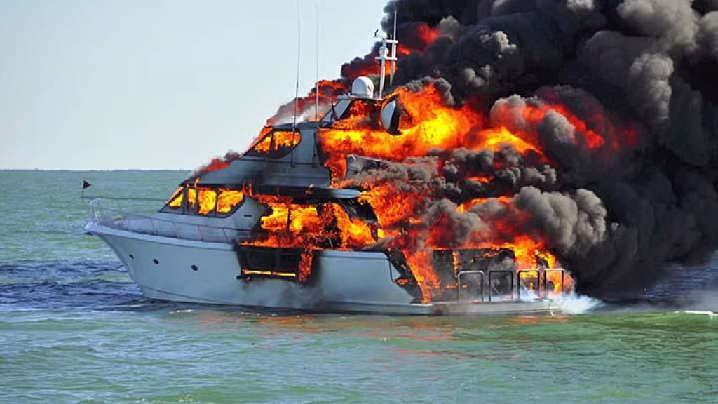 KMP Aceh Hebat 2 Meledak Saat Bersandar di Pelabuhan Ulee Lheue Banda Aceh
