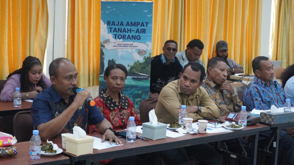 Kuatkan Hak dan Wilayah Adat, Forum Gelar Senat Raja Ampat Susun Langkah Konkret 2026