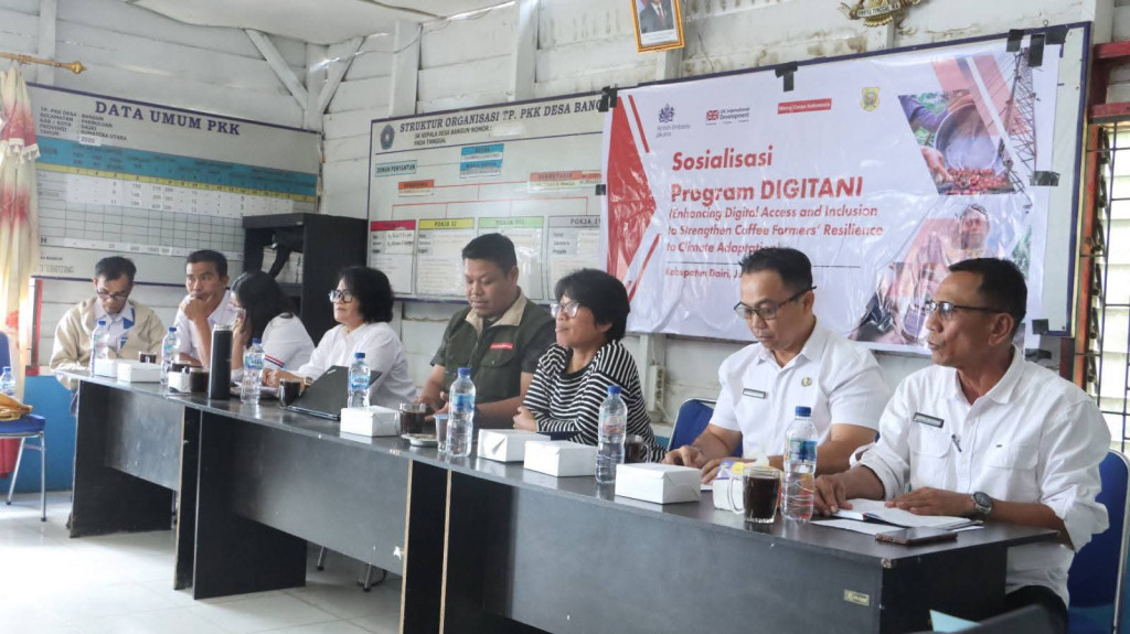 Mercy Corps Indonesia Sosialisasikan Program Sekolah Lapang Iklim di Dairi